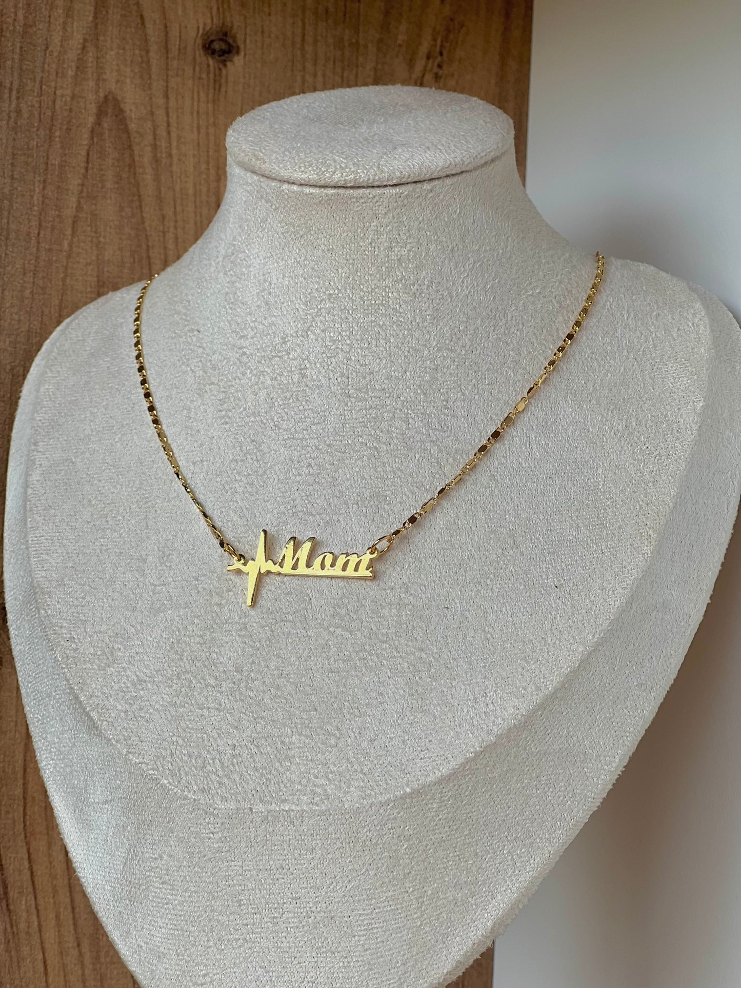 Mom - heartbeat necklace