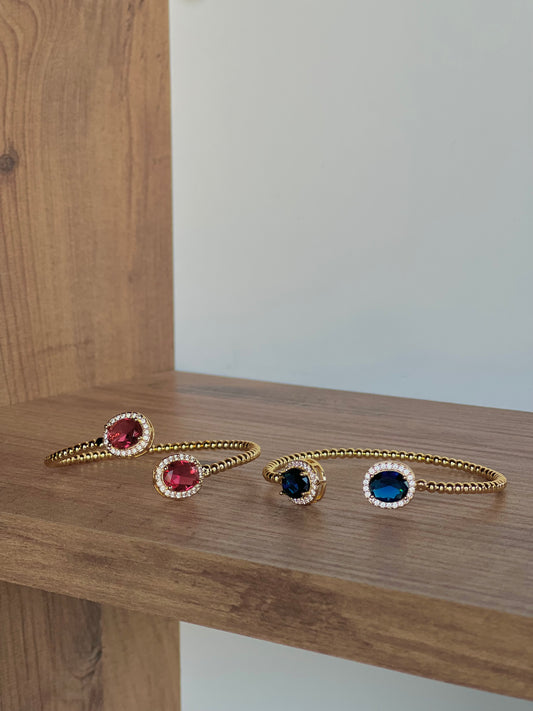 Classy bangle bracelet