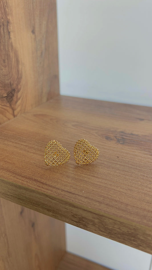 Heart earstud earrings