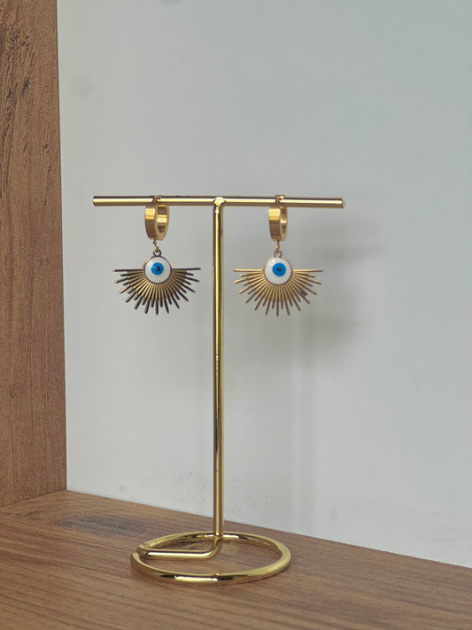 Eye earrings