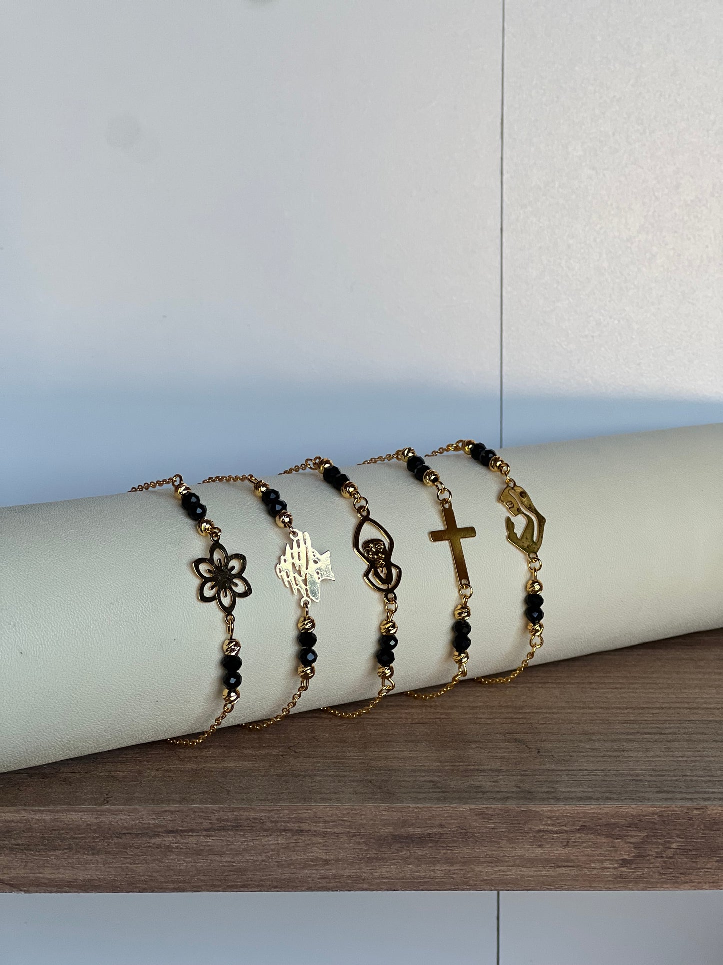 Crystal black bracelet